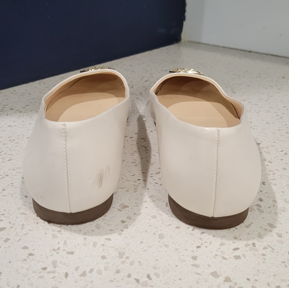 Tommy Hilfiger White Leather Logo Medallion Ballet Flats | Size 9.5 - Picture 3 of 6